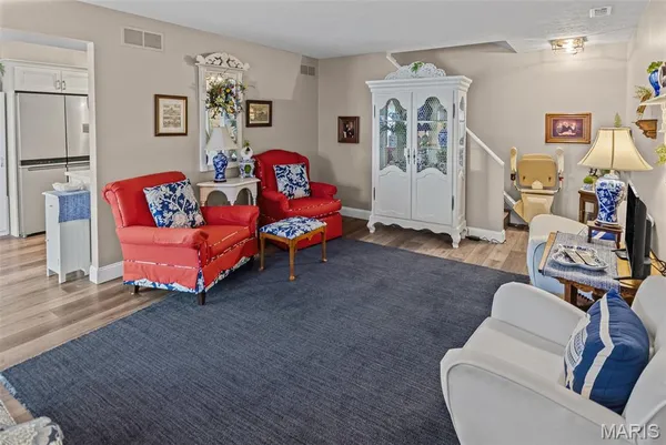 $175,000 | 1324 Normandy Drive, Godfrey, IL 62035