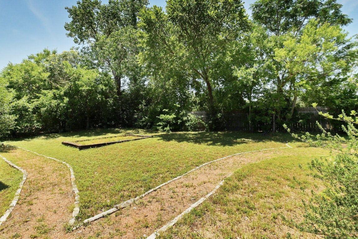 1704 East M. Franklin Avenue, Unit B Austin, TX 78721 - Photo 25 of 26 a view of a swimming pool with an outdoor space