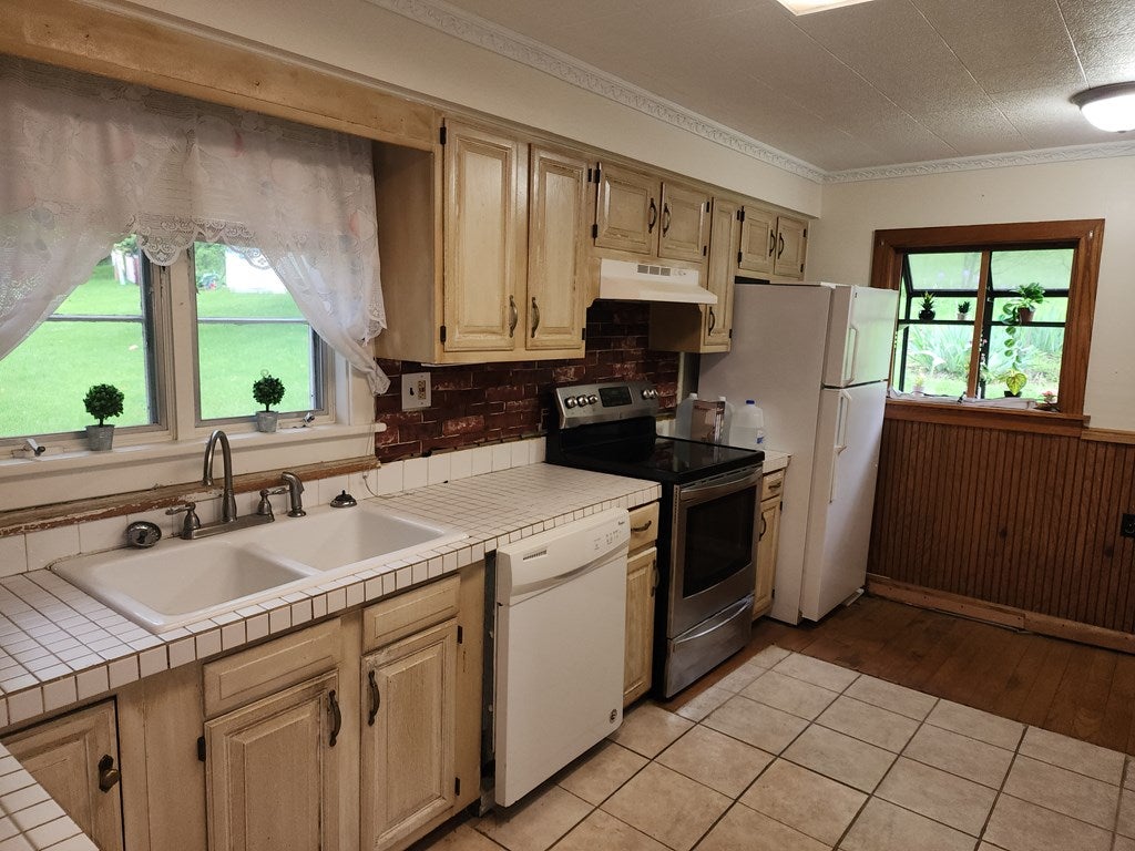 7402 Crooked Creek Road Huntingdon, PA 16652 - Photo 8 of 17 Gallery Image 8