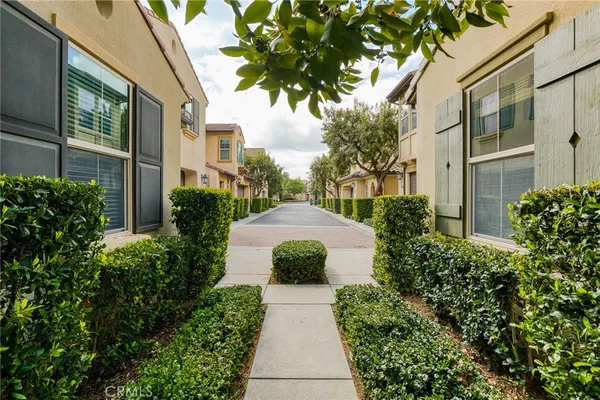 $1,650,000 | 181 Bright Poppy, Irvine, CA 92618