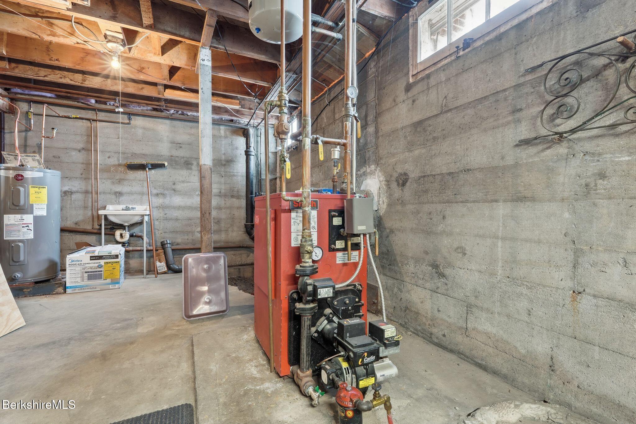 40 Victory Terrace Adams, MA 01220 - Photo 18 of 26 40 Victory Terrace, Adams, MA 134