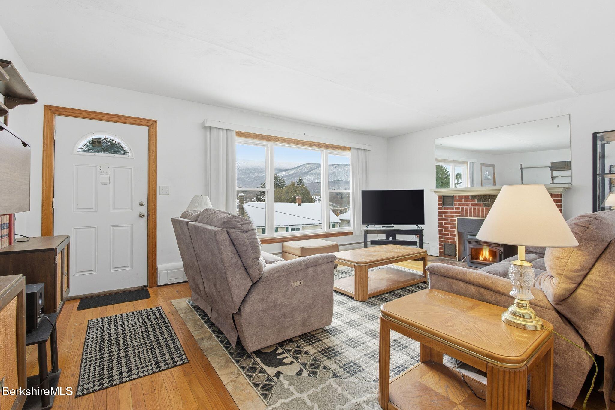 40 Victory Terrace Adams, MA 01220 - Photo 5 of 26 40 Victory Terrace, Adams, MA 029