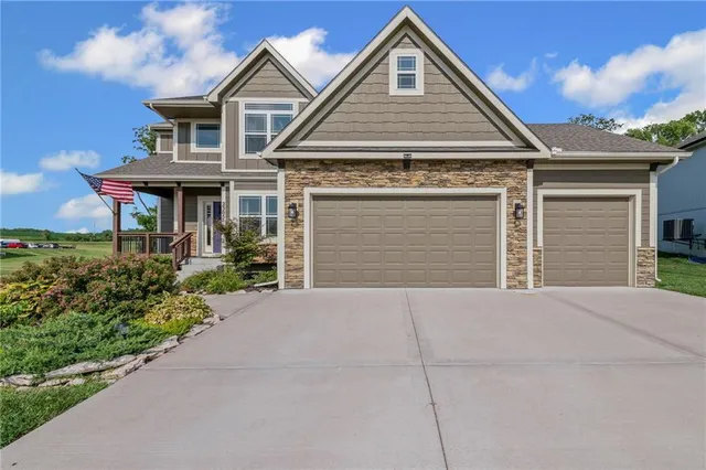 $454,900 | 2305 Windmill Drive, Platte City, MO 64079