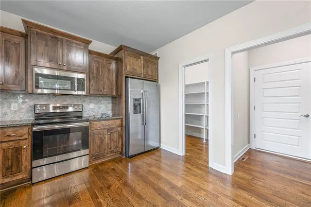 $454,900 | 2305 Windmill Drive, Platte City, MO 64079