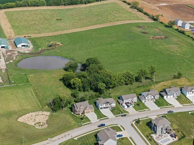 $454,900 | 2305 Windmill Drive, Platte City, MO 64079