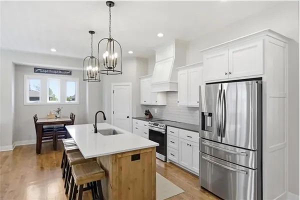 $505,000 | 21010 West 225th Street, Spring Hill, KS 66083