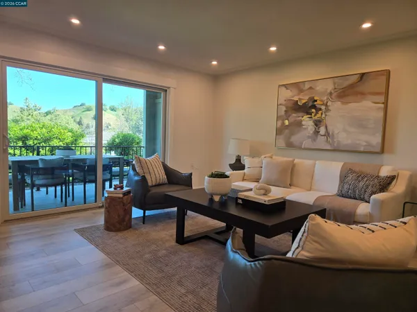 $699,999 | 1124 Singingwood Court, Unit 2, Walnut Creek, CA 94595