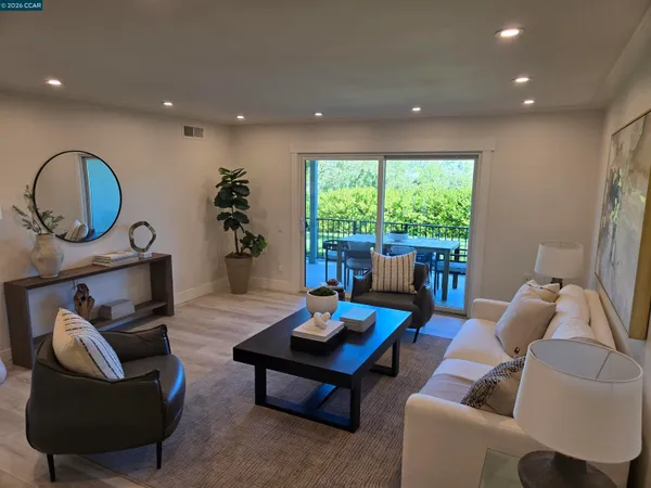 $699,999 | 1124 Singingwood Court, Unit 2, Walnut Creek, CA 94595