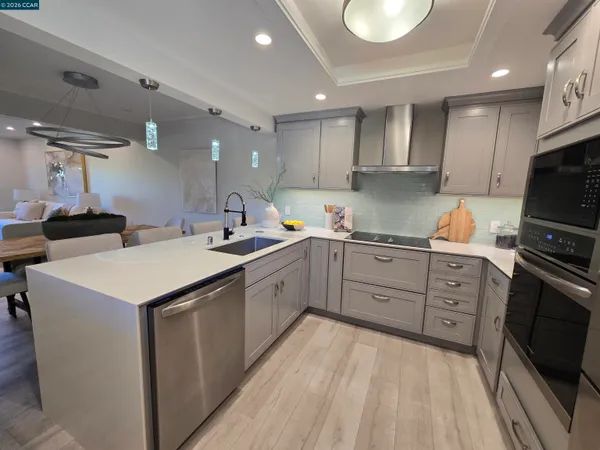 $699,999 | 1124 Singingwood Court, Unit 2, Walnut Creek, CA 94595