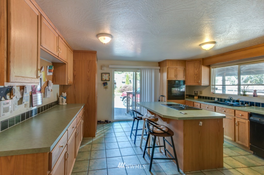 111 Shenandoah Road Silverlake, WA 98645 - Photo 3 of 19