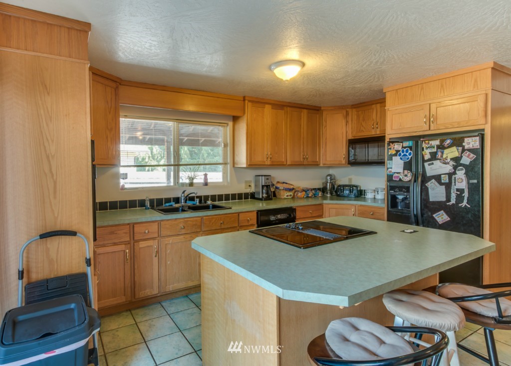 111 Shenandoah Road Silverlake, WA 98645 - Photo 5 of 19