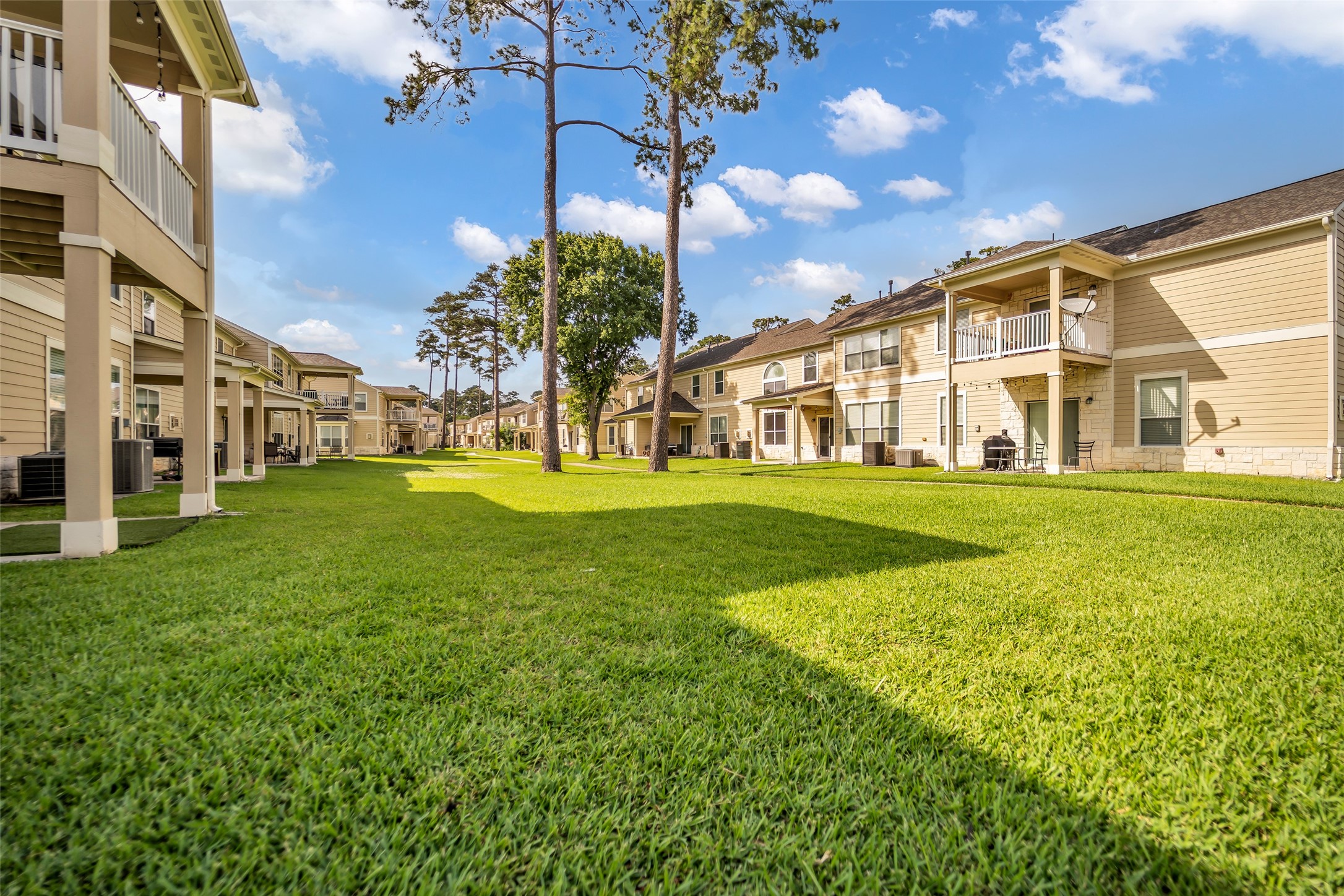 13600 Breton Ridge Street, Unit 20A Houston, TX 77070 - Photo 25 of 25 Well maintained community, with lots of green space.