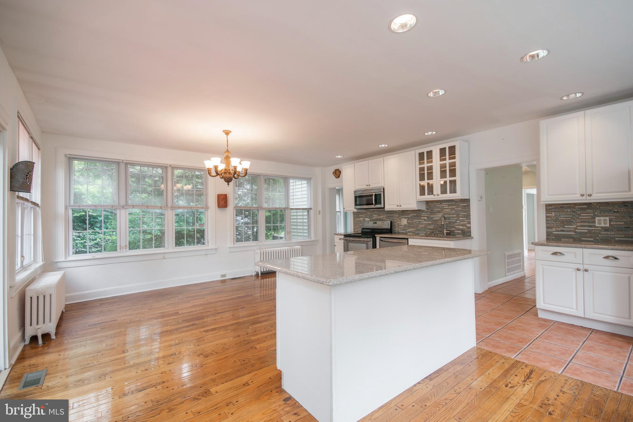 980 Rydal Road Jenkintown, PA 19046 - Photo 8 of 37 Breakfast Bar