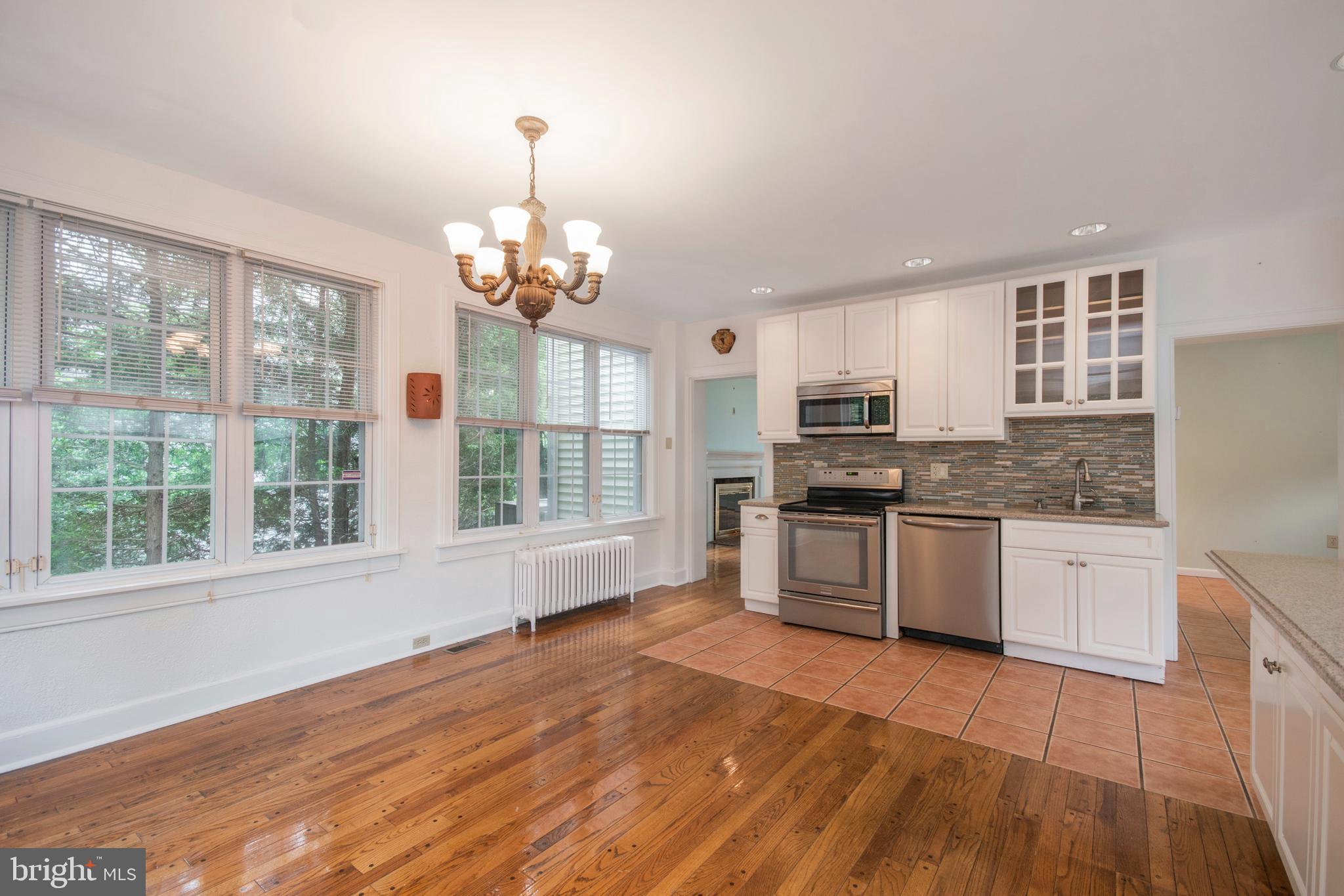 980 Rydal Road Jenkintown, PA 19046 - Photo 9 of 37 Eating Area of Kitchen
