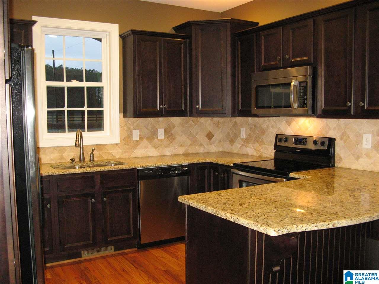 597 Cove Road Sylacauga, AL 35151 - Photo 7 of 35