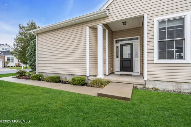 $675,000 | 29 Mantoloking Lane, Waretown, NJ 08758