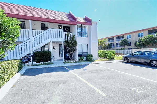 $509,500 | 1801 Gulf Drive North, Unit 275, Bradenton Beach, FL 34217