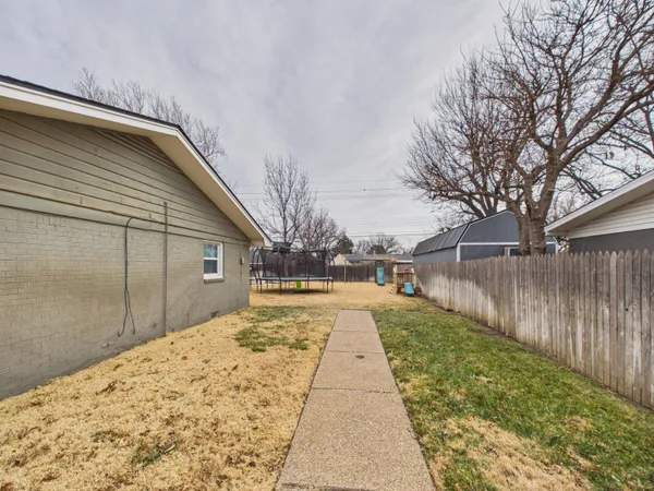 $305,000 | 1816 North Dogwood Lane, Pampa, TX 79065