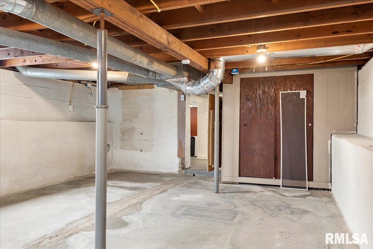 1020 West Elliott Avenue Springfield, IL 62702 - Photo 22 of 26 Gallery Image 22