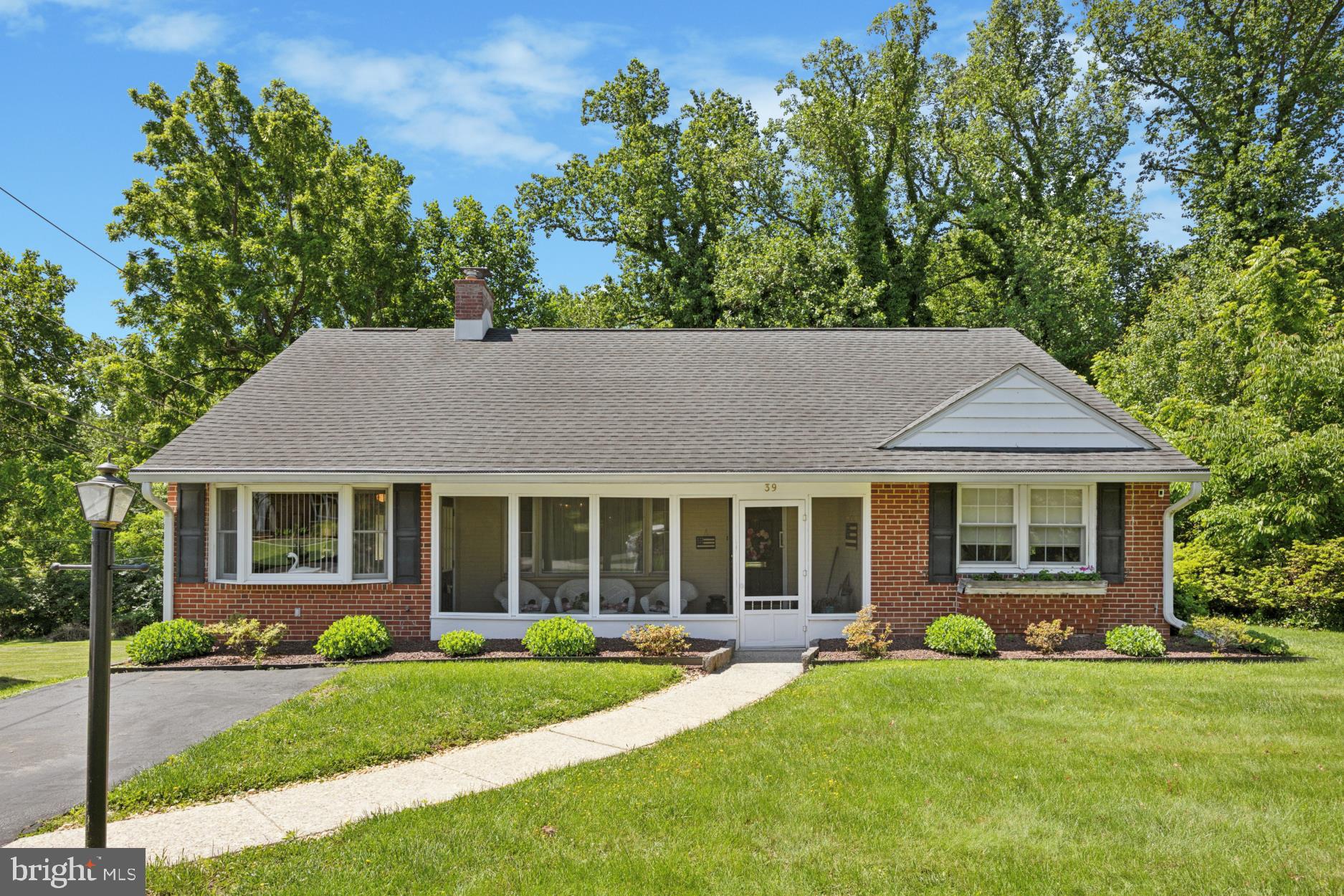 39 Stoney Run Road Wilmington, DE 19809 - Photo 1 of 28 Front of house