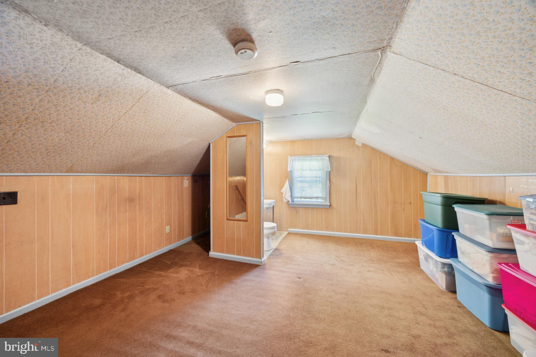 39 Stoney Run Road Wilmington, DE 19809 - Photo 20 of 28 Third bedroom with powder room
