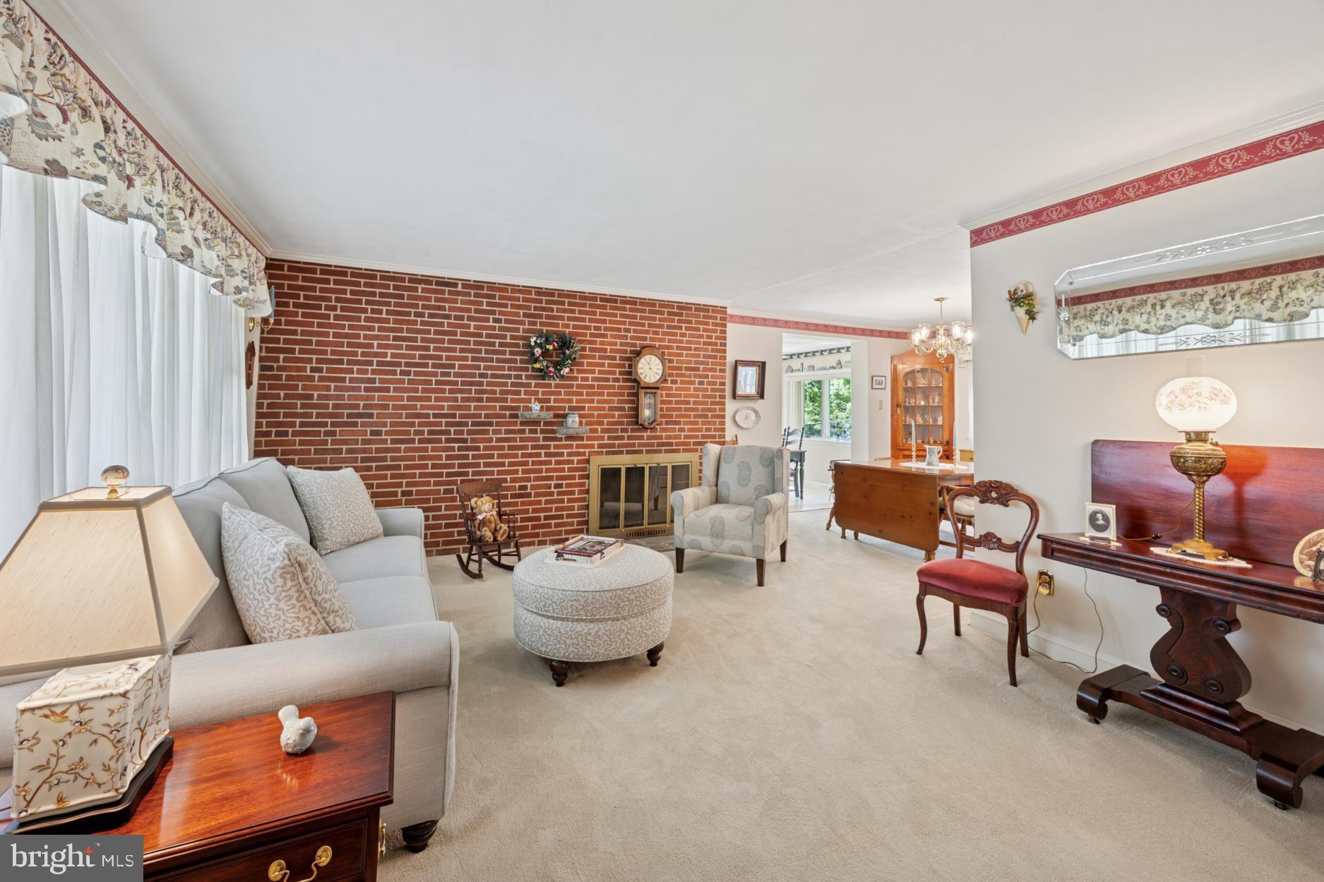 39 Stoney Run Road Wilmington, DE 19809 - Photo 5 of 28 Living Room