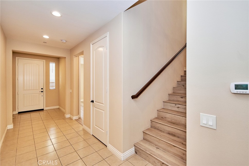 9780 La Vine Court Rancho Cucamonga, CA 91701 - Photo 6 of 38