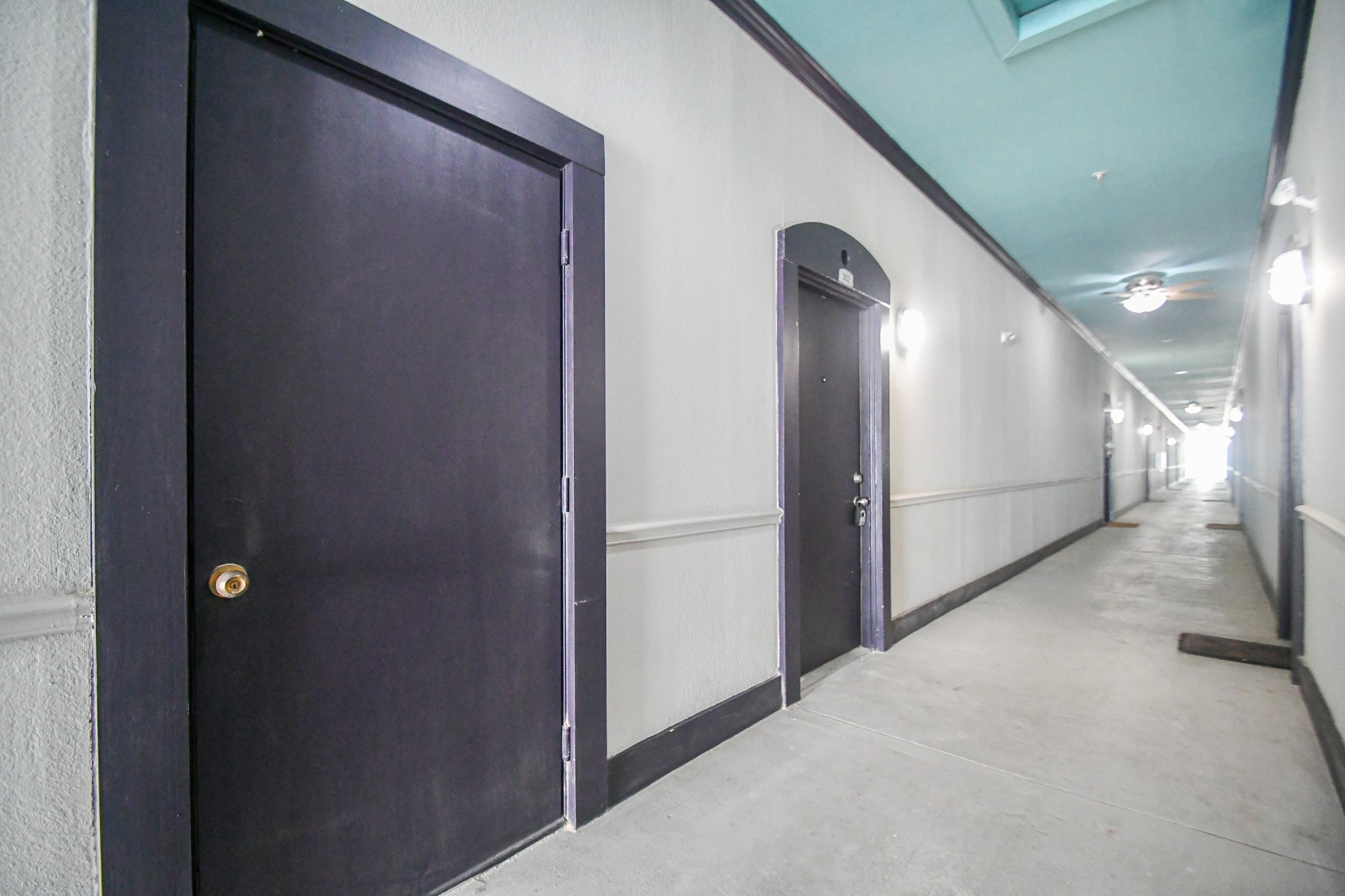 1441 East Street, Unit 302 Houston, TX 77007 - Photo 28 of 32 Hallway Storage Closet Next to Front Door