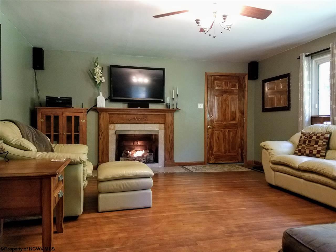 1835 Hillcrest Road Fairmont, WV 26554 - Photo 10 of 20 Gallery Image 10