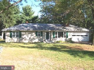27 Dublin Road Pennington, NJ 08534 - Photo 1 of 3 Gallery Image 1