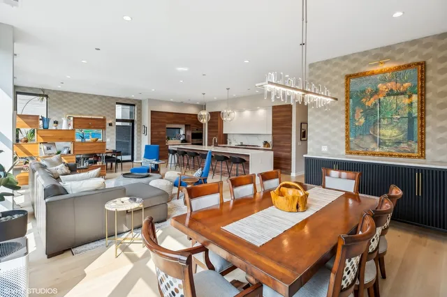 $3,200,000 | 123 South Peoria Street, Unit P2, Chicago, IL 60607