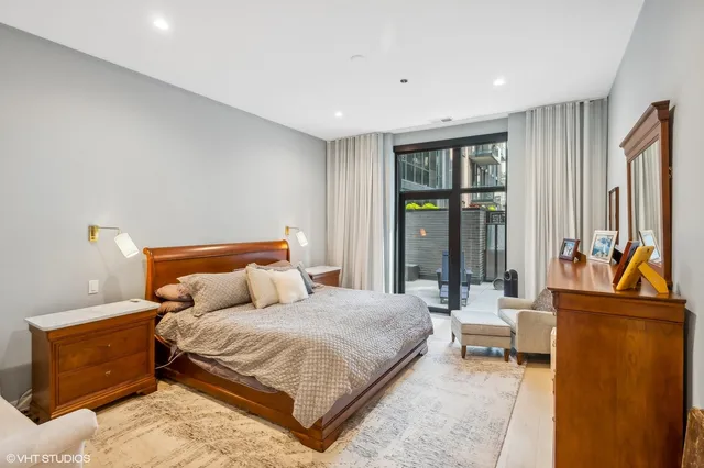 $3,200,000 | 123 South Peoria Street, Unit P2, Chicago, IL 60607