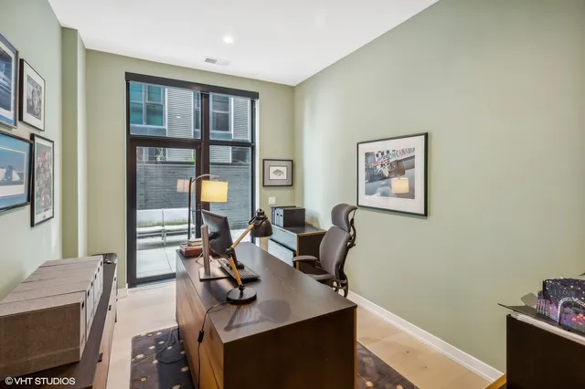 $3,200,000 | 123 South Peoria Street, Unit P2, Chicago, IL 60607