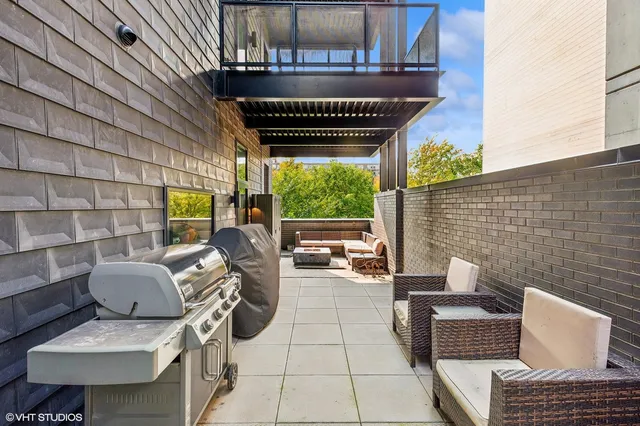 $3,200,000 | 123 South Peoria Street, Unit P2, Chicago, IL 60607