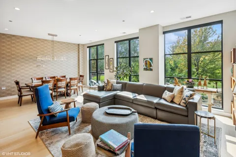 $3,200,000 | 123 South Peoria Street, Unit P2, Chicago, IL 60607