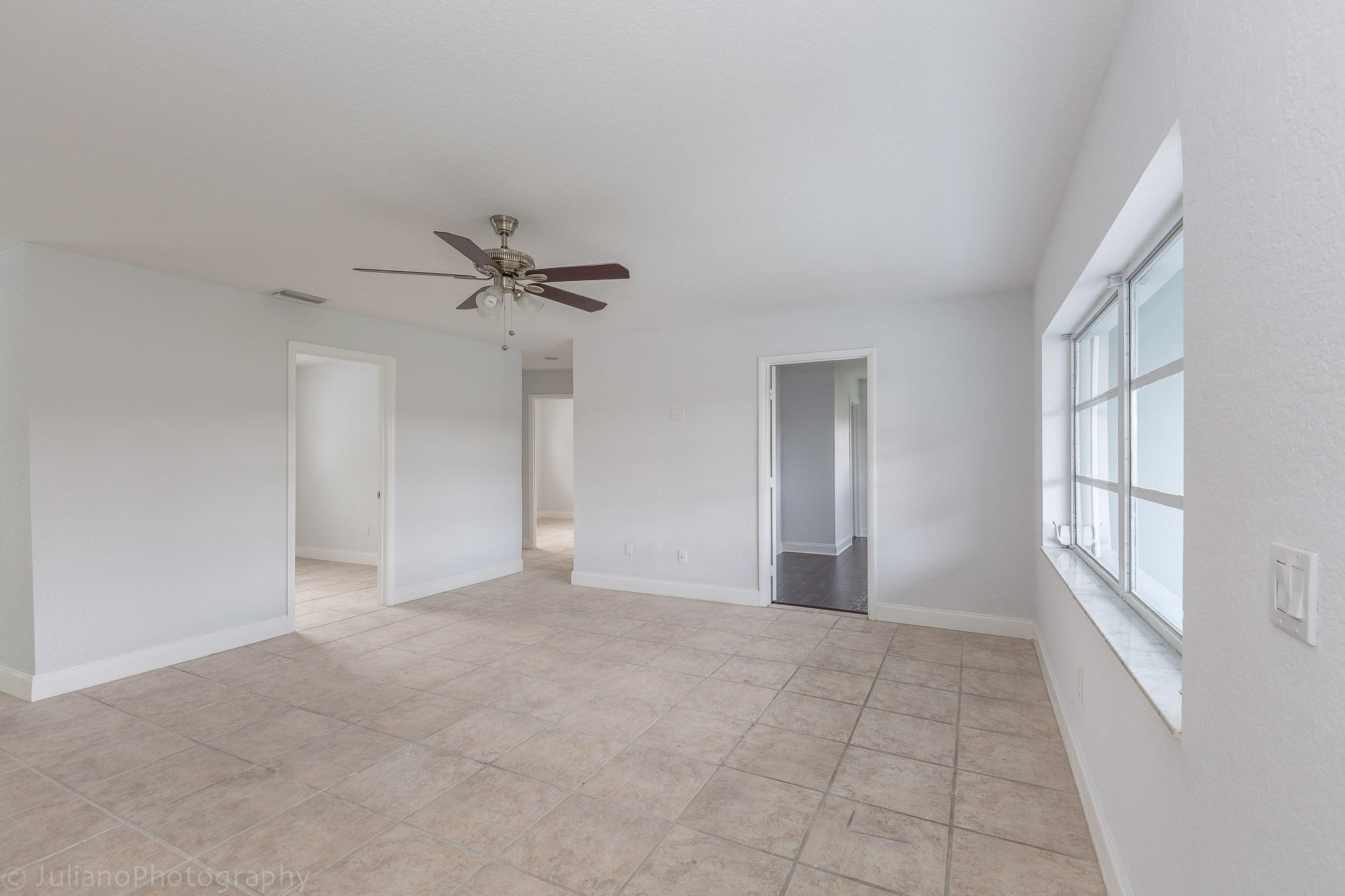 11122 Mustang Street Boca Raton, FL 33428 - Photo 3 of 23 living