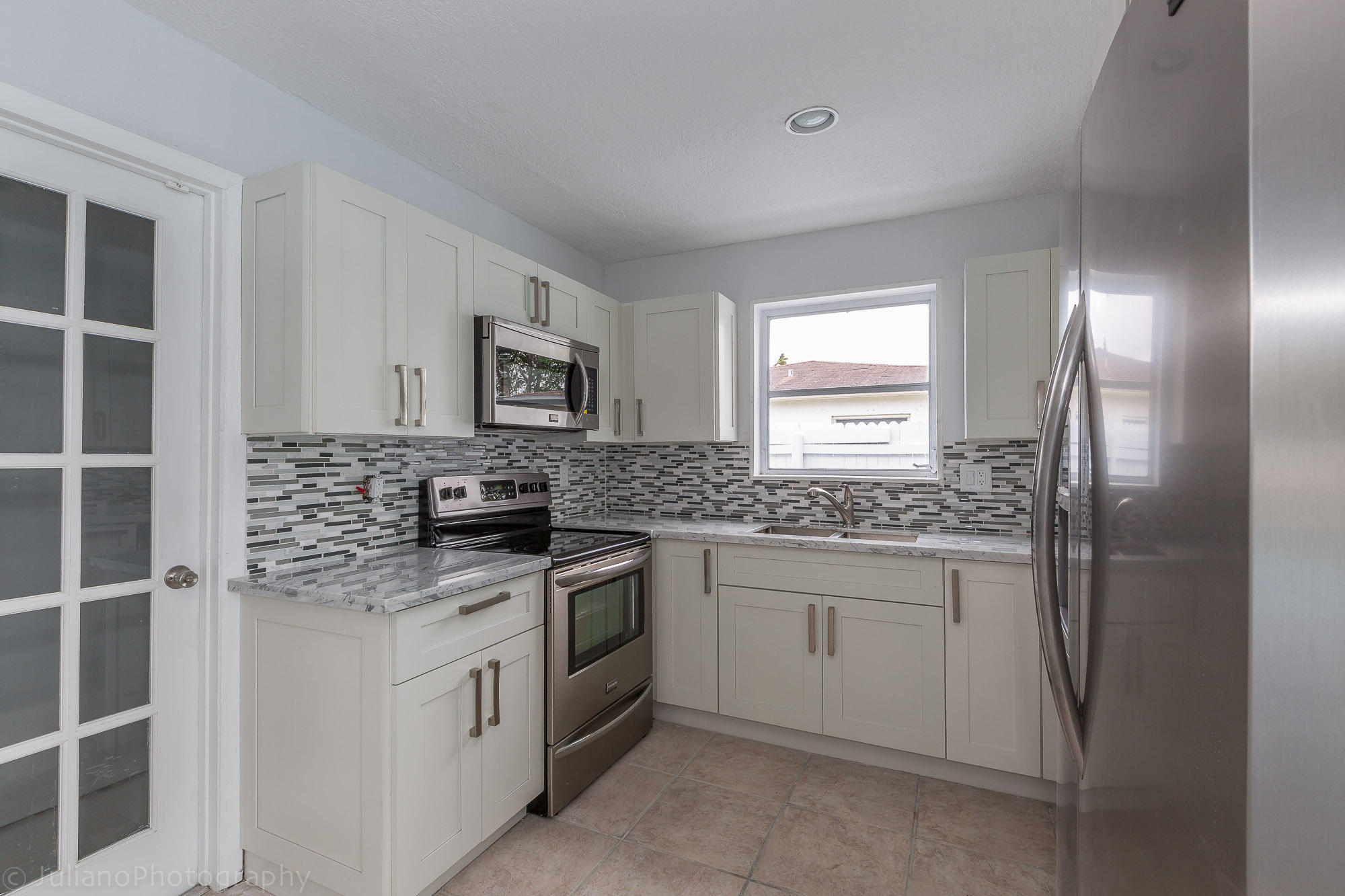 11122 Mustang Street Boca Raton, FL 33428 - Photo 10 of 23 kitchen3