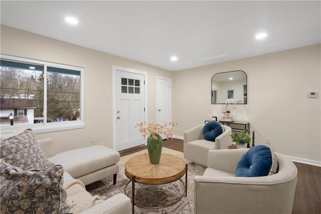 5617 Saltsburg Road Verona, PA 15147 - Photo 4 of 23