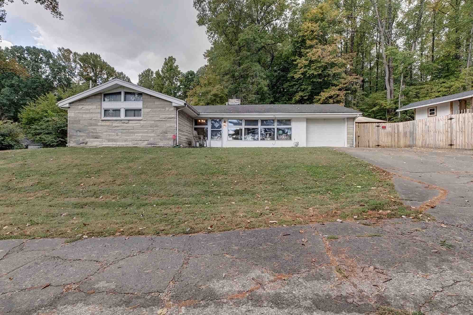 4583 North Hartstrait Road Bloomington, IN 47404 - Photo 1 of 30 Gallery Image 1