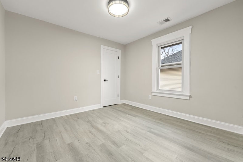 138 Monmouth Road Elizabeth, NJ 07208 - Photo 18 of 30