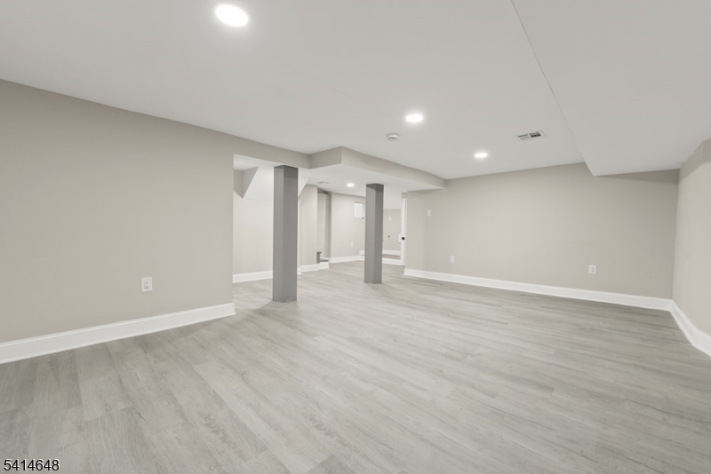 138 Monmouth Road Elizabeth, NJ 07208 - Photo 23 of 30