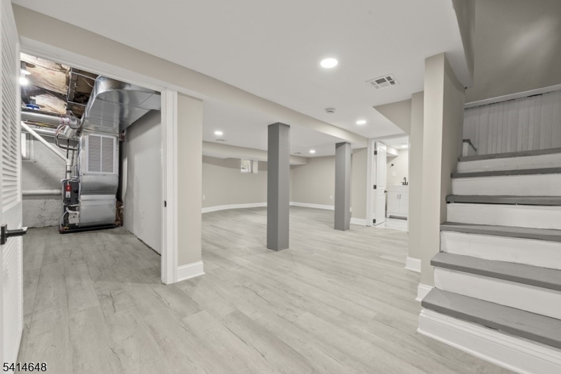 138 Monmouth Road Elizabeth, NJ 07208 - Photo 24 of 30