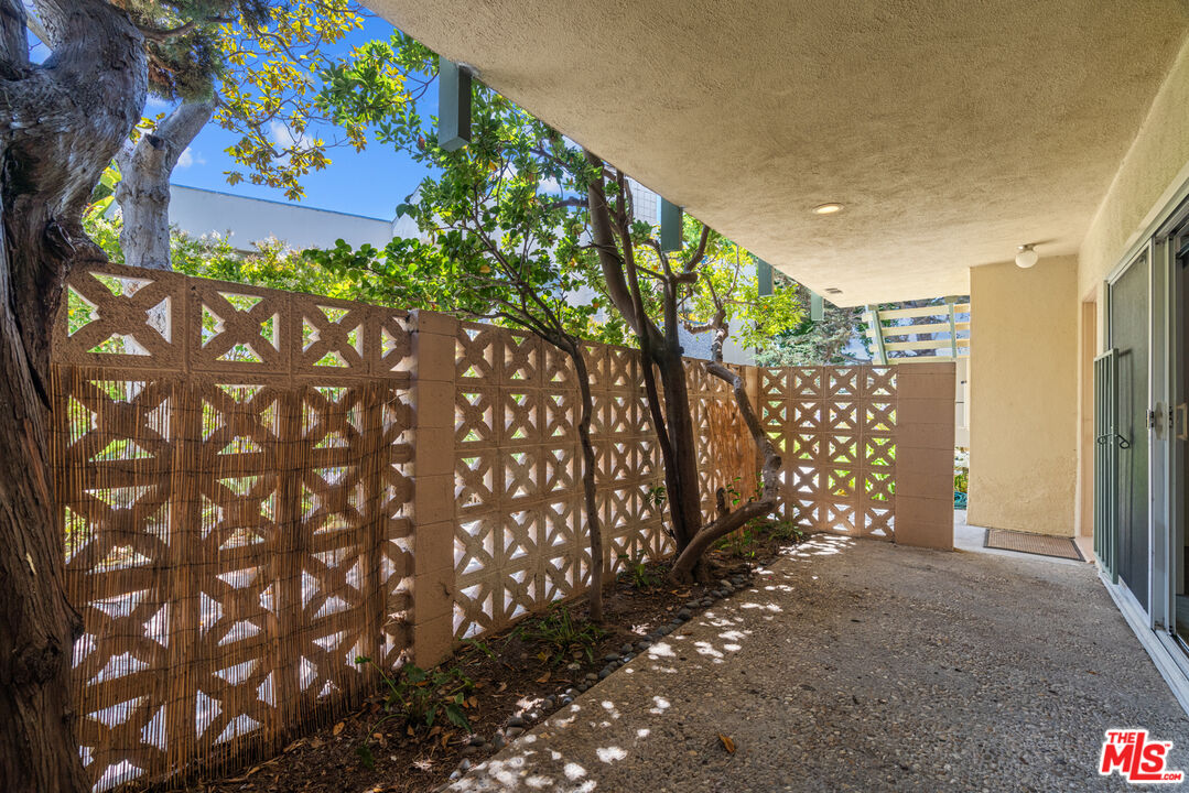 7712 Paseo Del Rey, Unit 4 Playa del Rey, CA 90293 - Photo 6 of 17