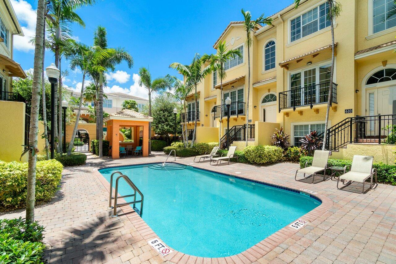 608 Renaissance Way Delray Beach, FL 33483 - Photo 36 of 41 IMG_8576