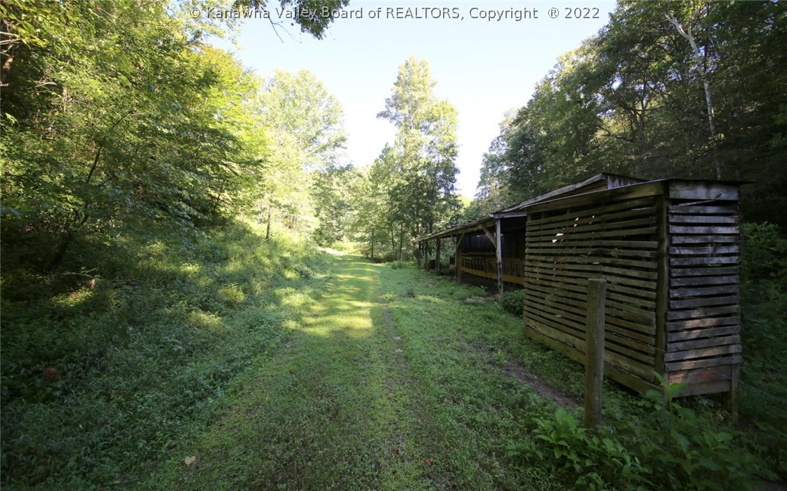 112 Cicerone Road Charleston, WV 25320 - Photo 29 of 30 Gallery Image 29