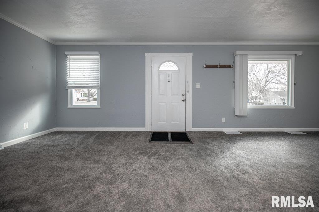 821 West Ridge Road Peoria, IL 61614 - Photo 11 of 33 Gallery Image 11