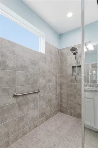 $600,000 | 44 Fins Right Lane, Hardeeville, SC 29927