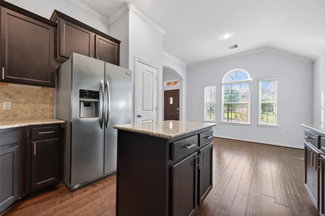 $2,300 | 18118 Tucson Bend Drive, Cypress, TX 77429