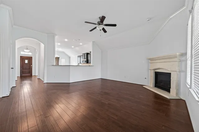 $2,300 | 18118 Tucson Bend Drive, Cypress, TX 77429