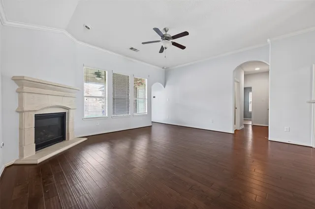 $2,300 | 18118 Tucson Bend Drive, Cypress, TX 77429